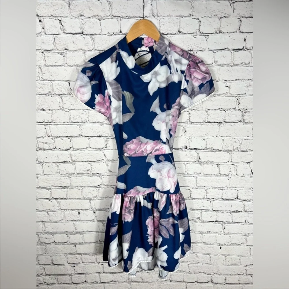 Criss cross lace up back dress floral navy blue - Picture 4 of 5